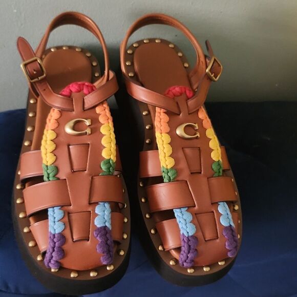 Coach Vivienne Sandal With Rainbow Crochet - Picture 4 of 9